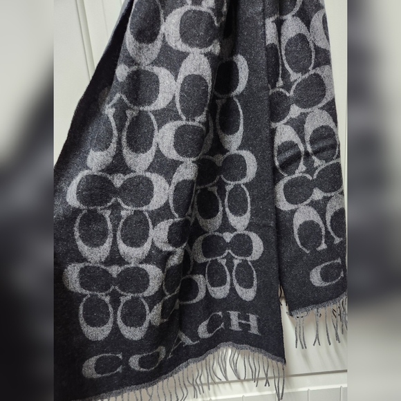 COACH Wool/Cashmere Scarf UNISEX NWOT - Picture 8 of 15